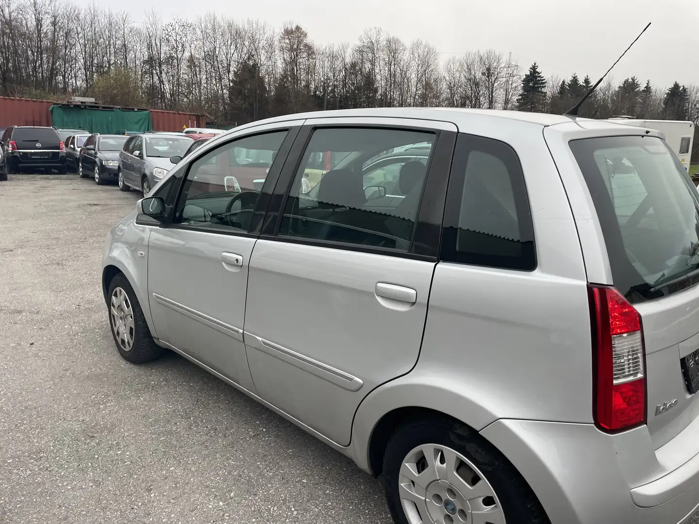 Fiat Idea 1,3 16V JTD Multijet 70 Dynamic - 2