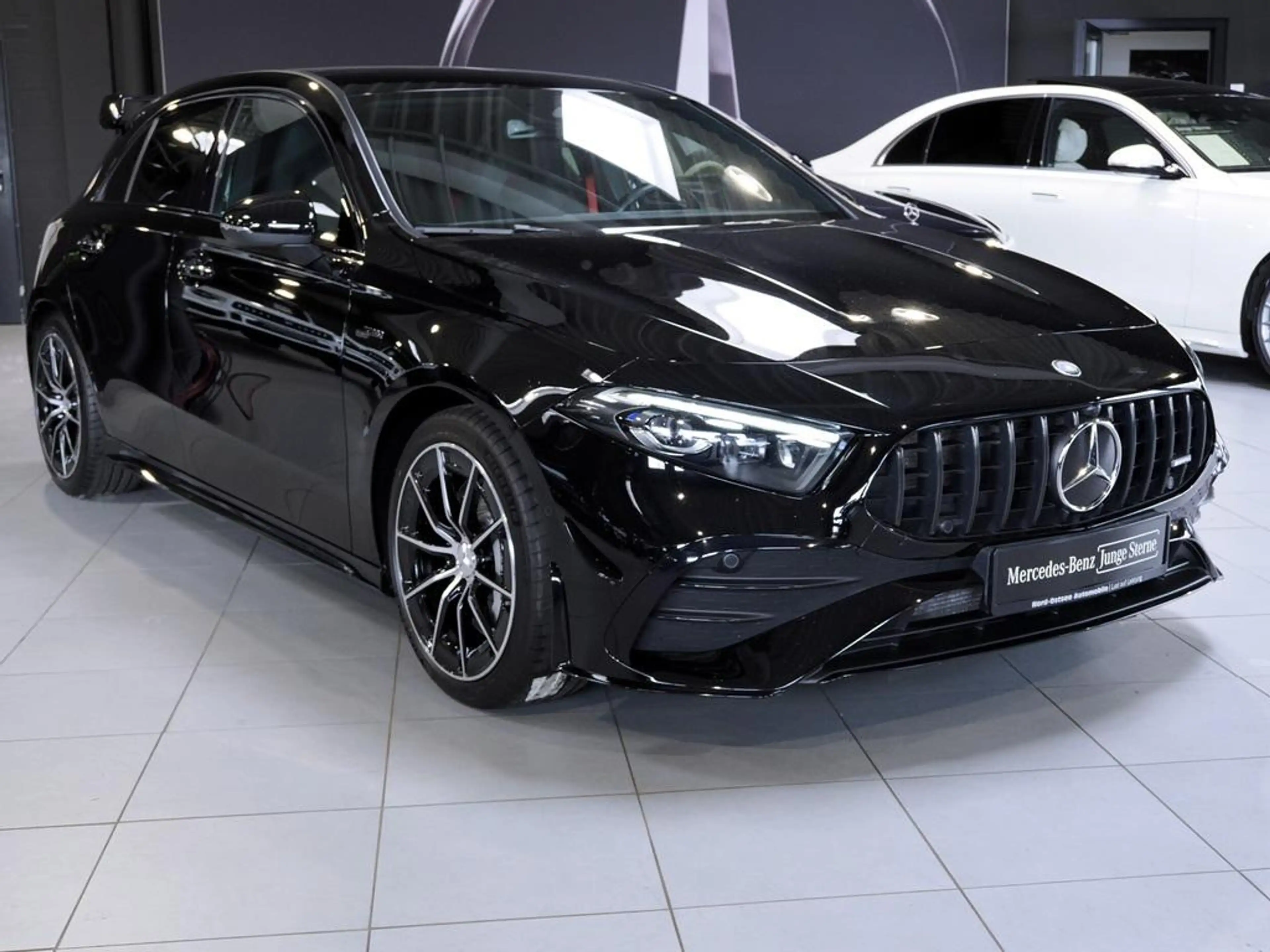 Mercedes-Benz A 35 AMG 4M AUT Fernlichtass. Kam. KeyLess LED — photo 4