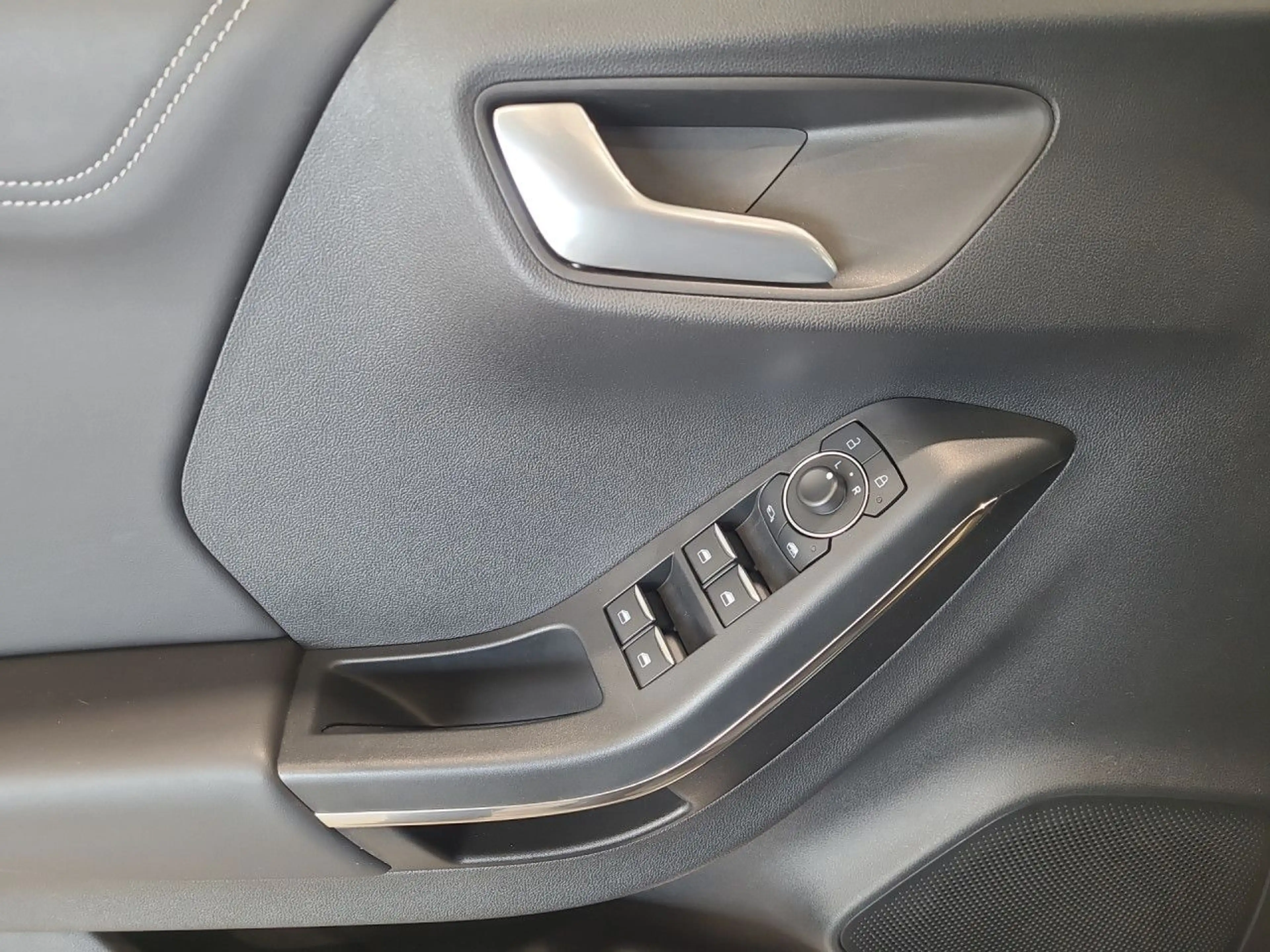 Ford Puma Titanium X Rückfahrkamera Bluetooth Navi LED — photo 8