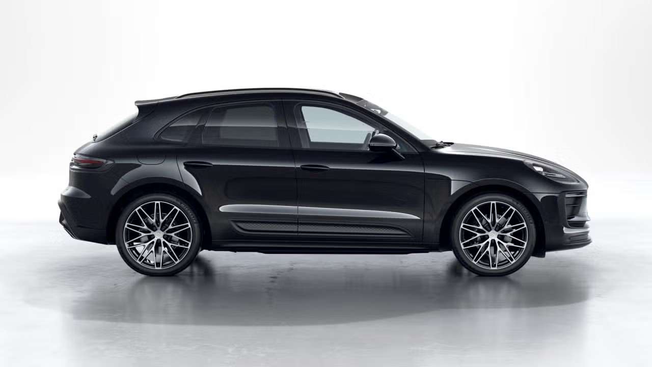 2026 Porsche Macan AWD thumb 6