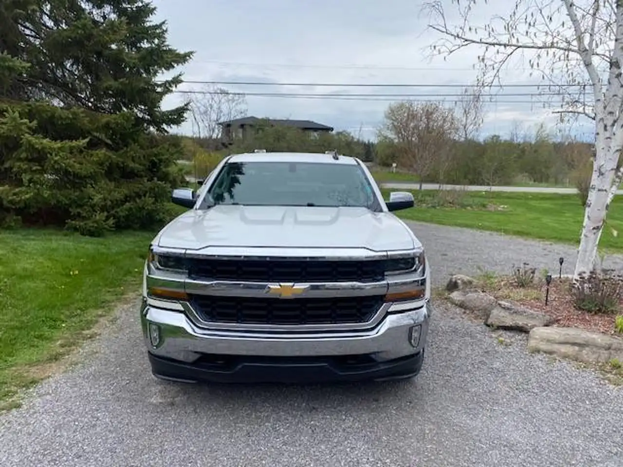 Chevrolet Silverado 1500 снимка Chevrolet Silverado 1500