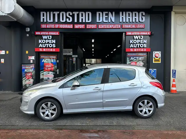 Peugeot 308 view 5