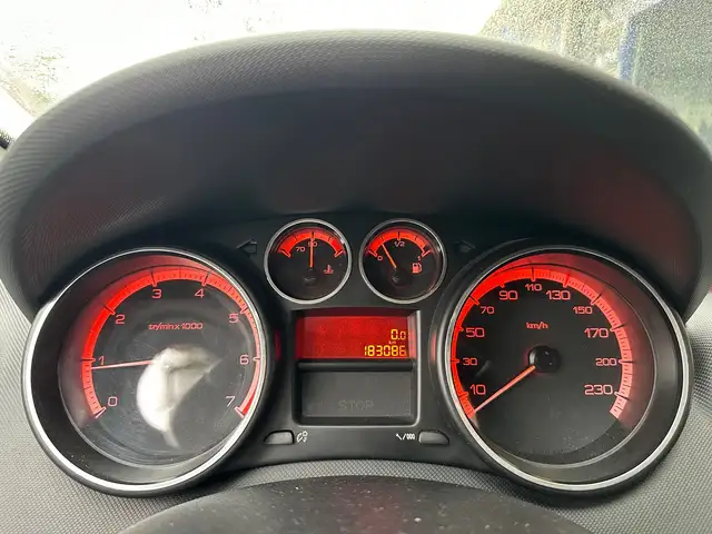 Peugeot 308 view 15