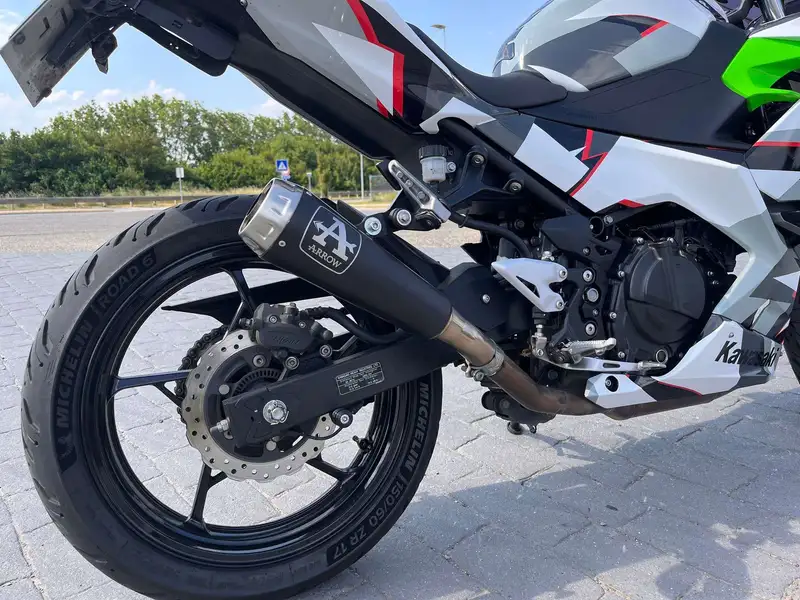 Kawasaki Ninja 400 - foto 4
