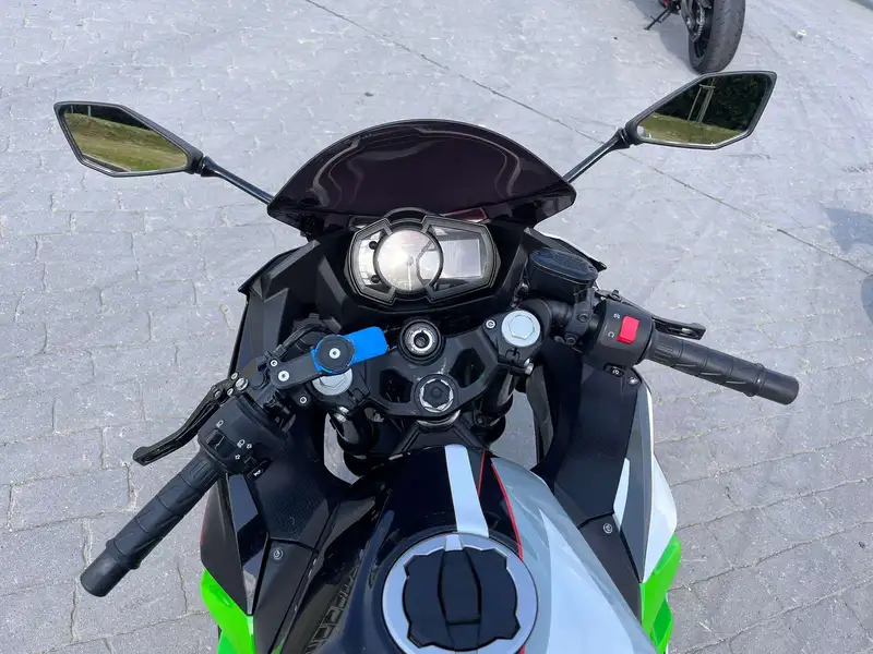 Kawasaki Ninja 400 - foto 5