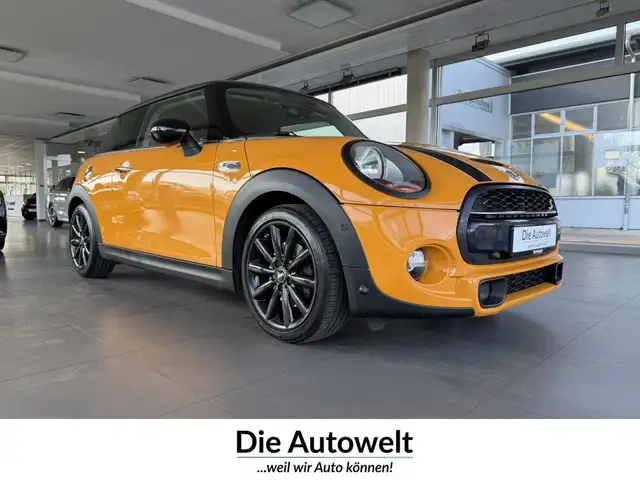 MINI Cooper S 2.0 NAVI LEDER PDC DCC GRA KLIMA BT Klima Navi