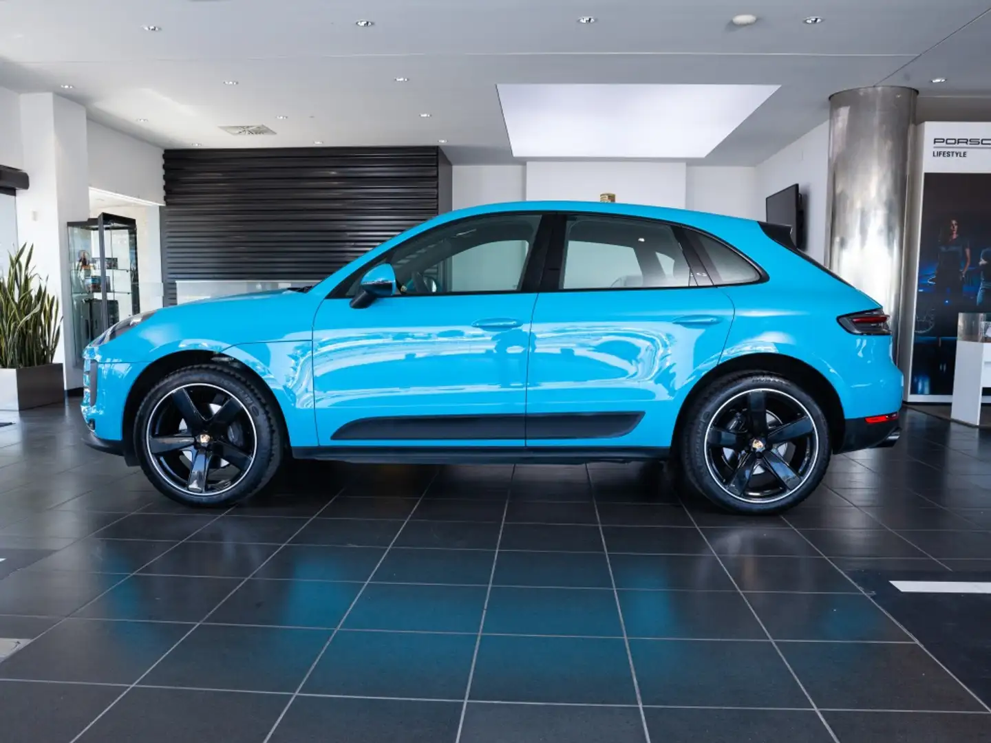 Porsche Macan Aut. Azul - 2