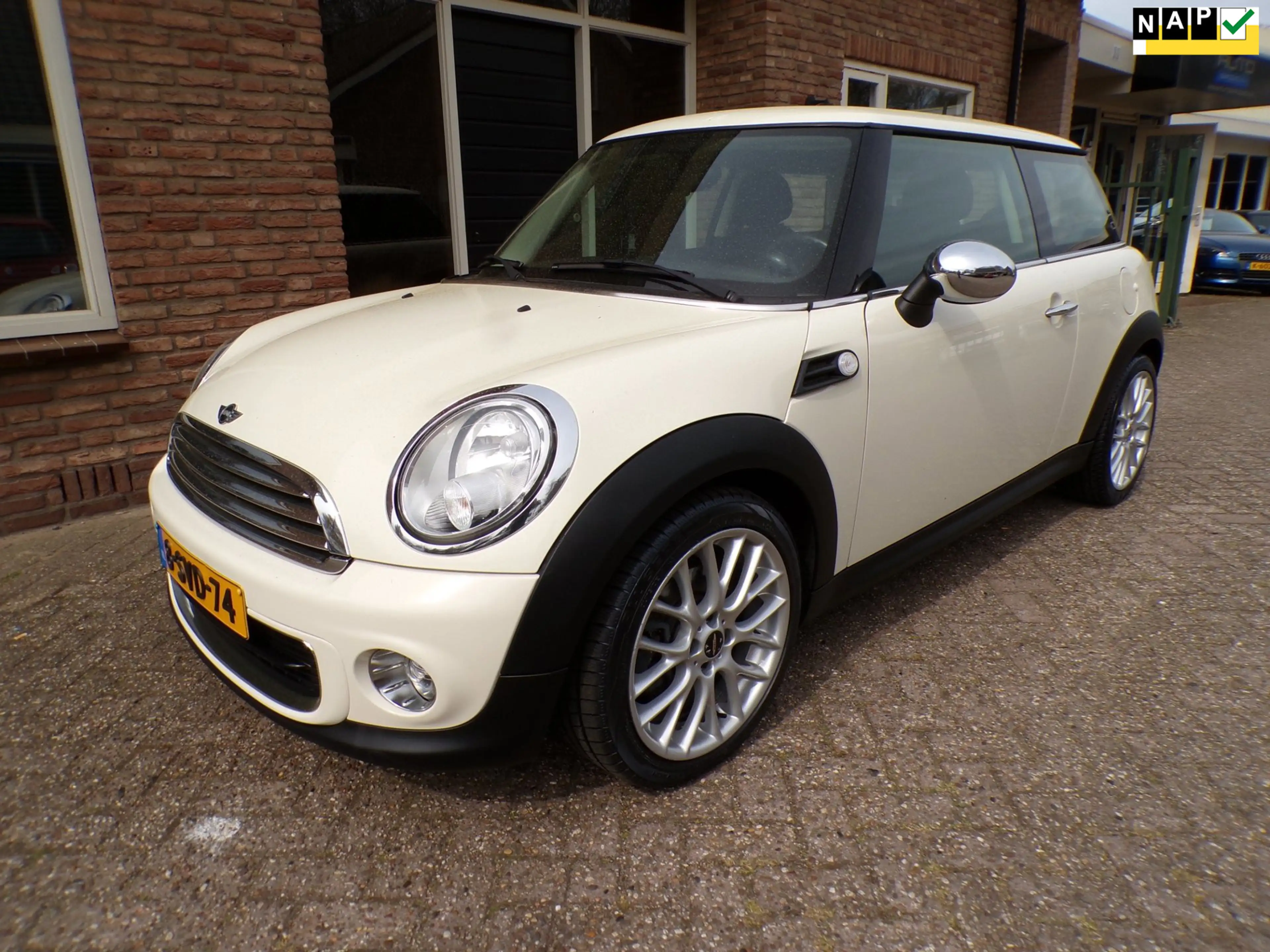 MINI Cooper D Mini 1.6 Pepper