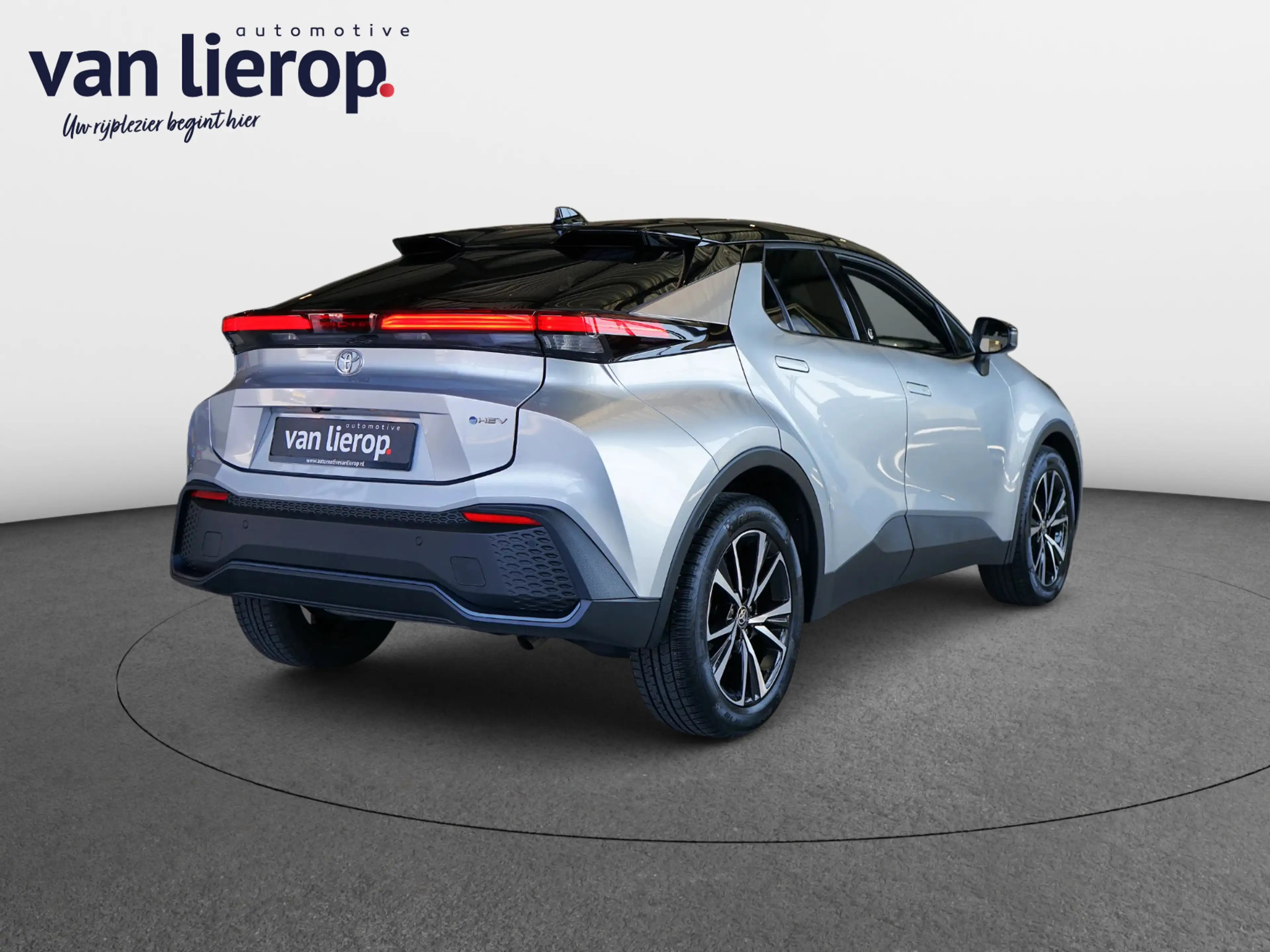 Toyota C-HR 2.0 Hybrid 200 Executive|STOEL/STUURVERW|CAMERA|NA — photo 3