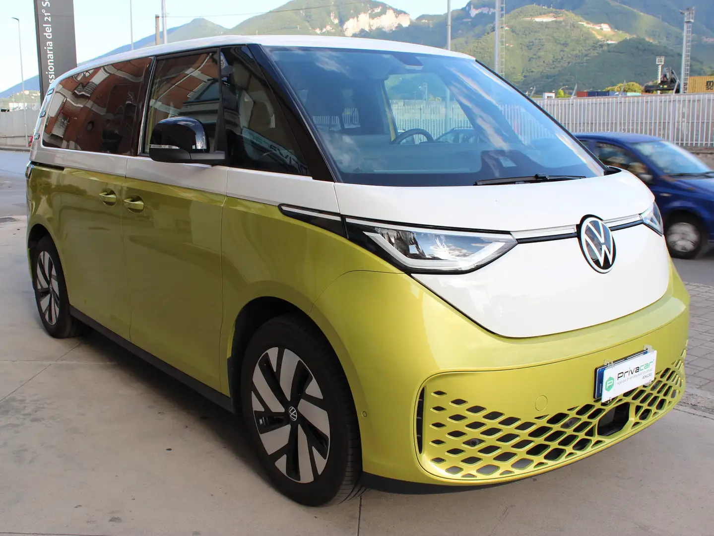 Volkswagen ID. Buzz Passo Corto ID.Buzz Passo Corto 79 kWh Pro Goud - 1