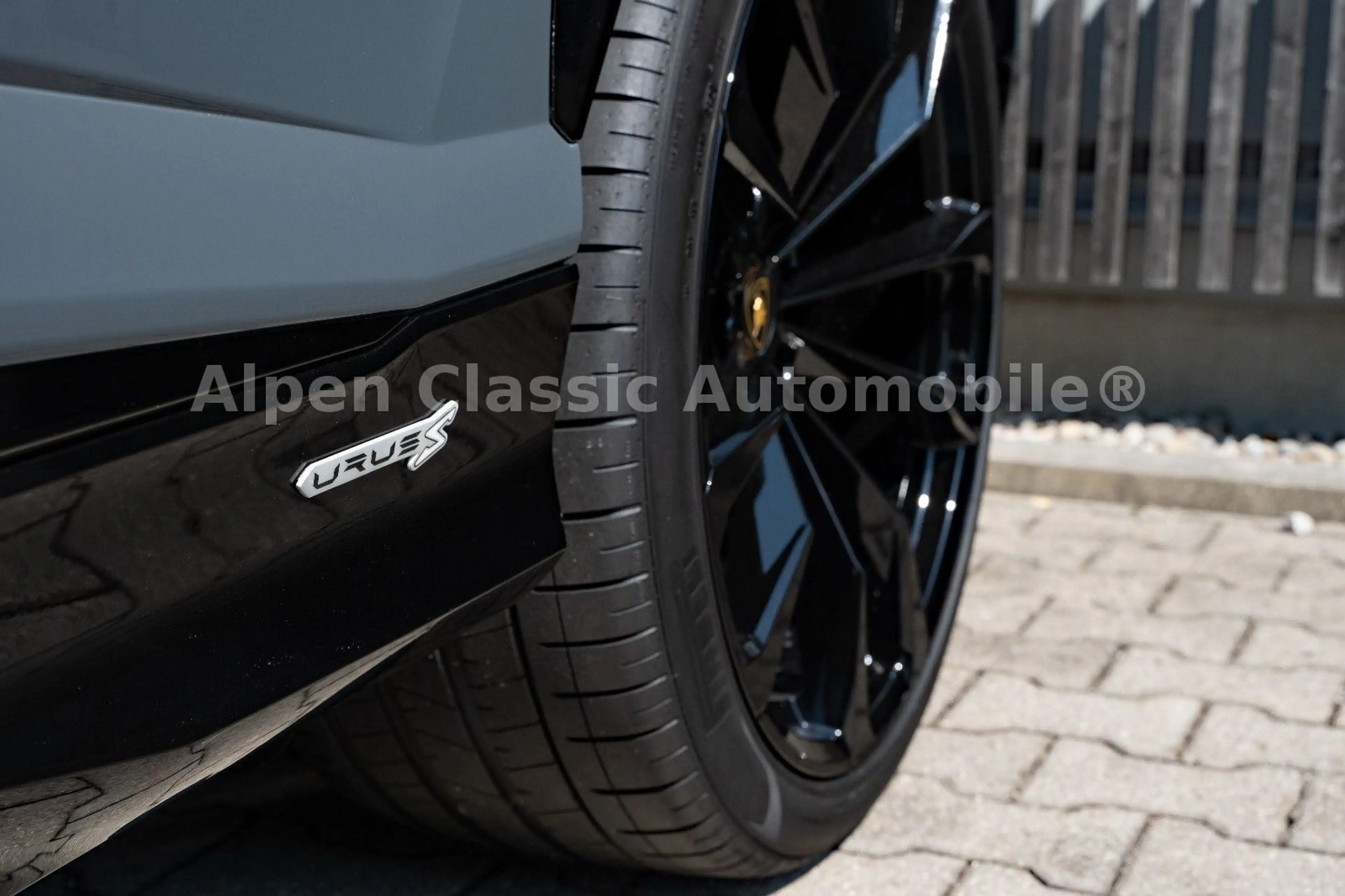 Lamborghini Urus S 4.0 V8 Akrapovic, 23", Garantie — photo 14