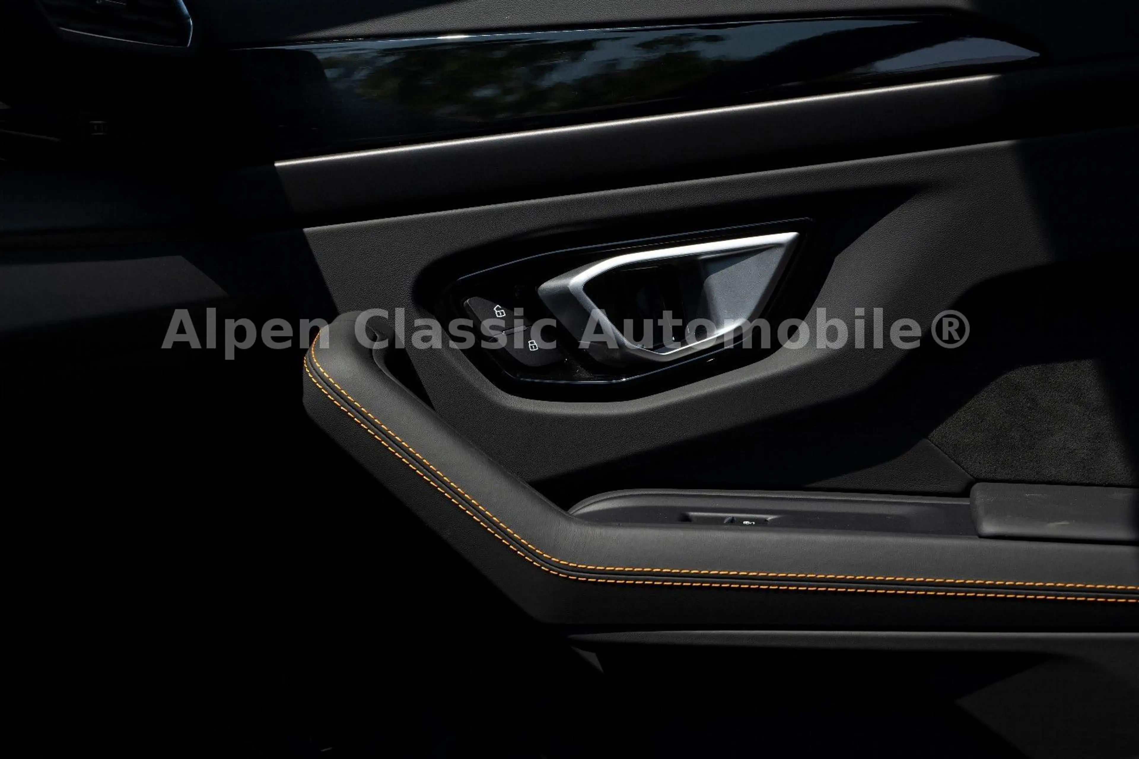Lamborghini Urus S 4.0 V8 Akrapovic, 23", Garantie — photo 10