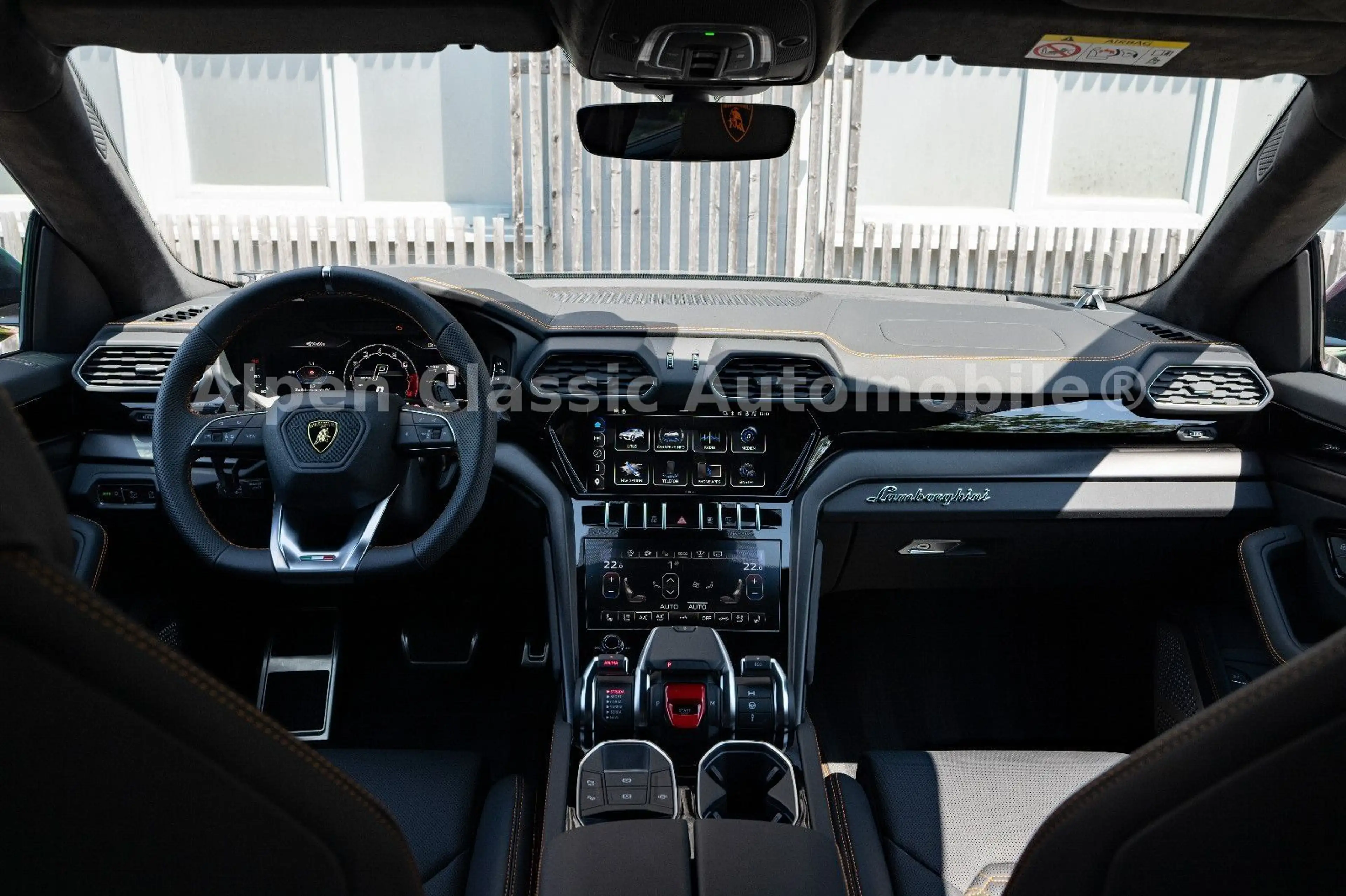 Lamborghini Urus S 4.0 V8 Akrapovic, 23", Garantie — photo 2