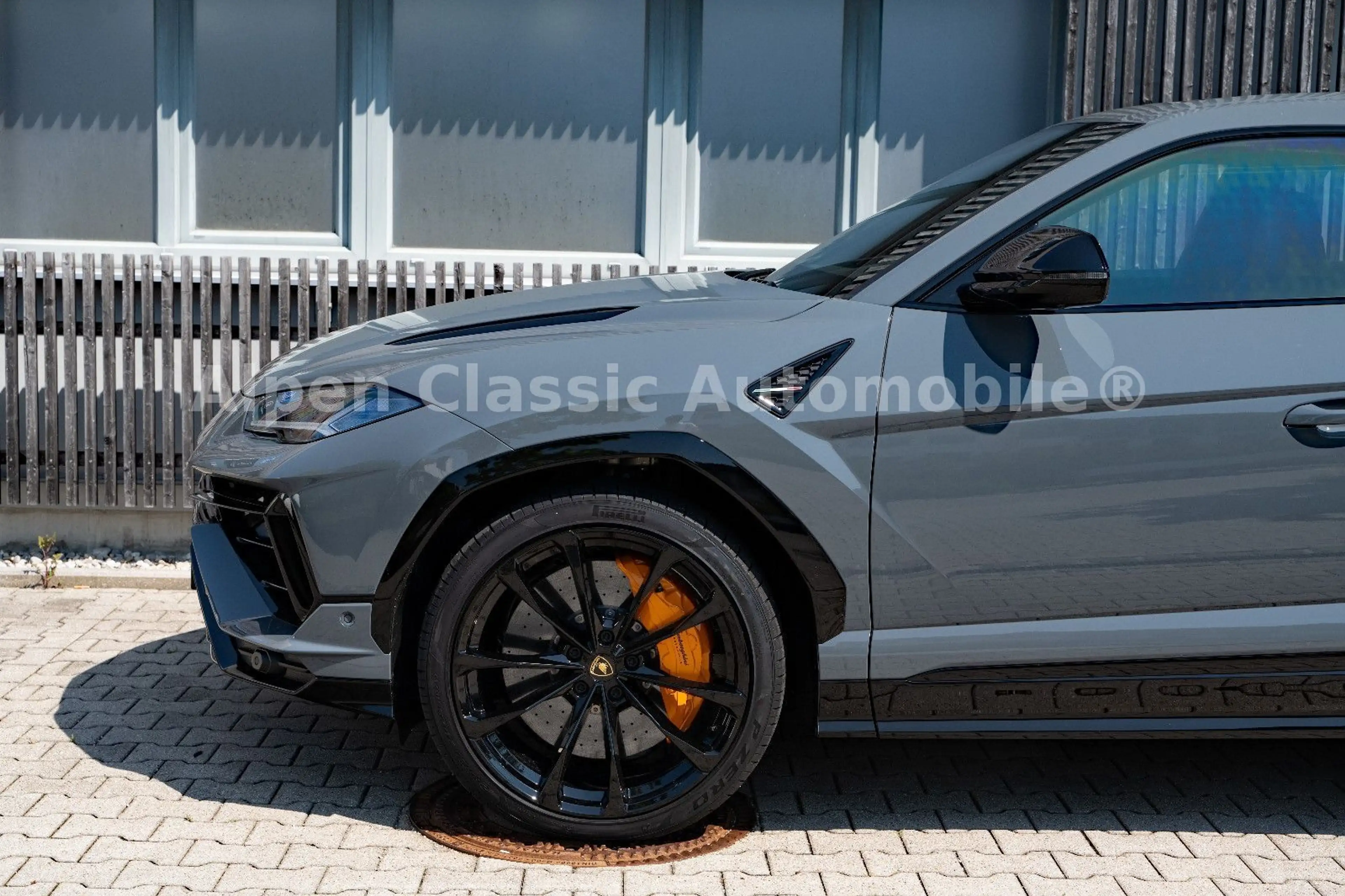 Lamborghini Urus S 4.0 V8 Akrapovic, 23", Garantie — photo 3