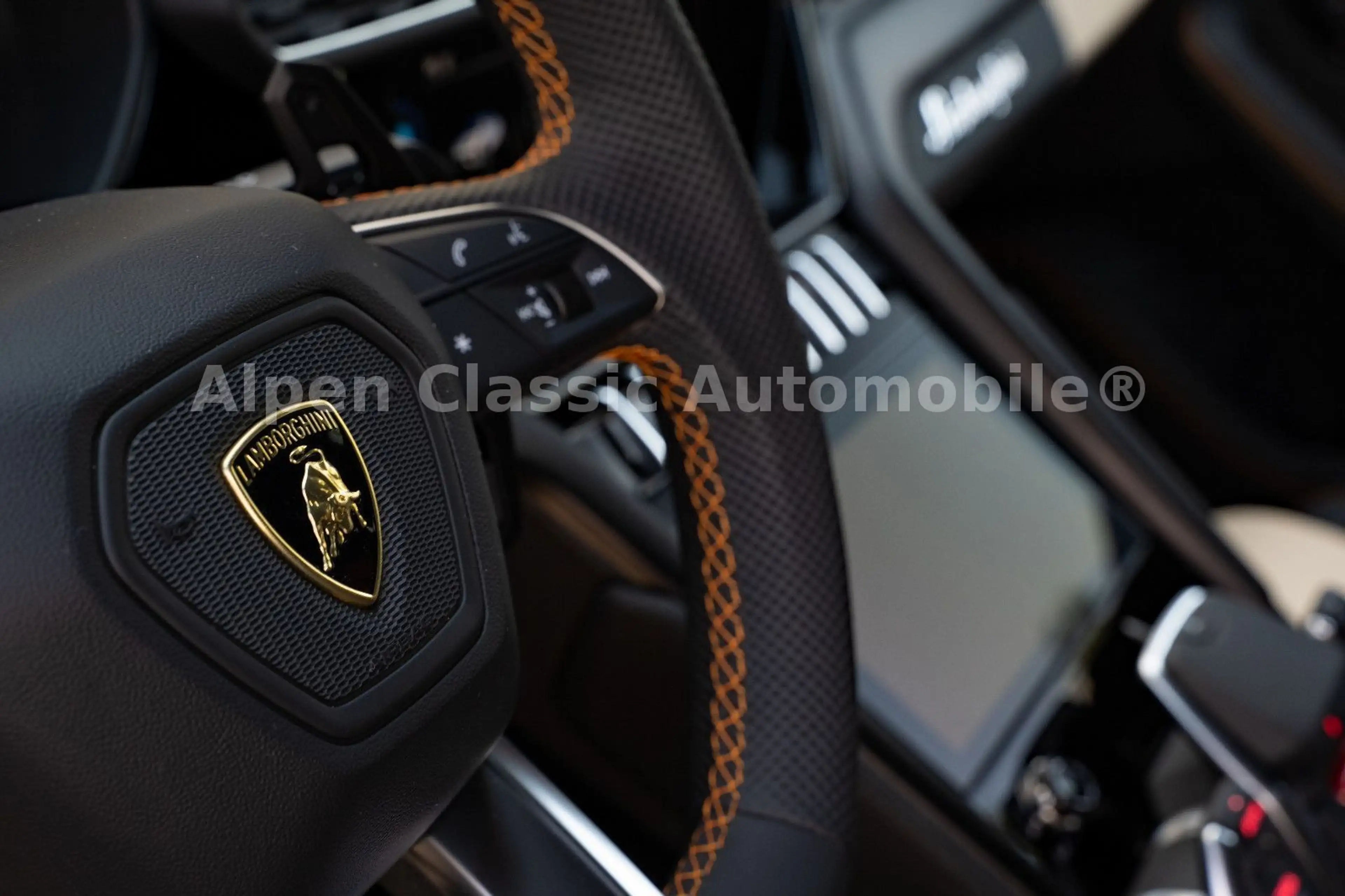 Lamborghini Urus S 4.0 V8 Akrapovic, 23", Garantie — photo 15