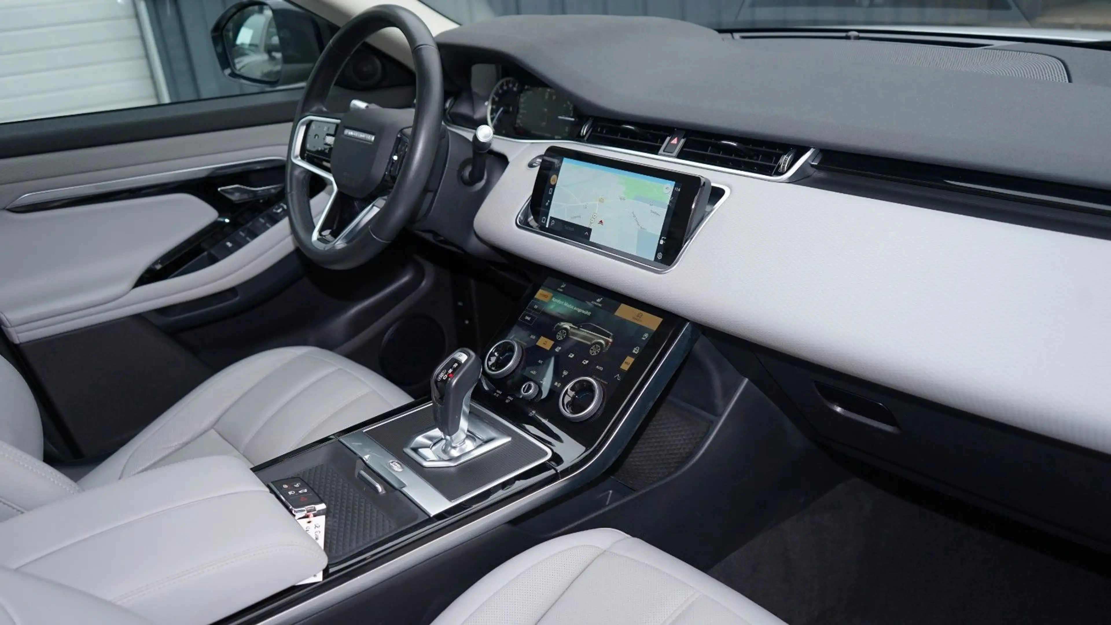 Land Rover Range Rover Evoque EVOQUE P300e S PLUG-IN*PANORAMA*AMBIENTE*DAB — photo 5