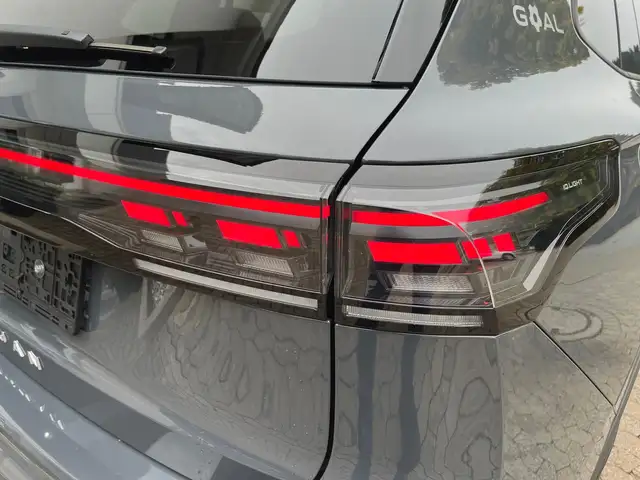 Volkswagen Tiguan view 7