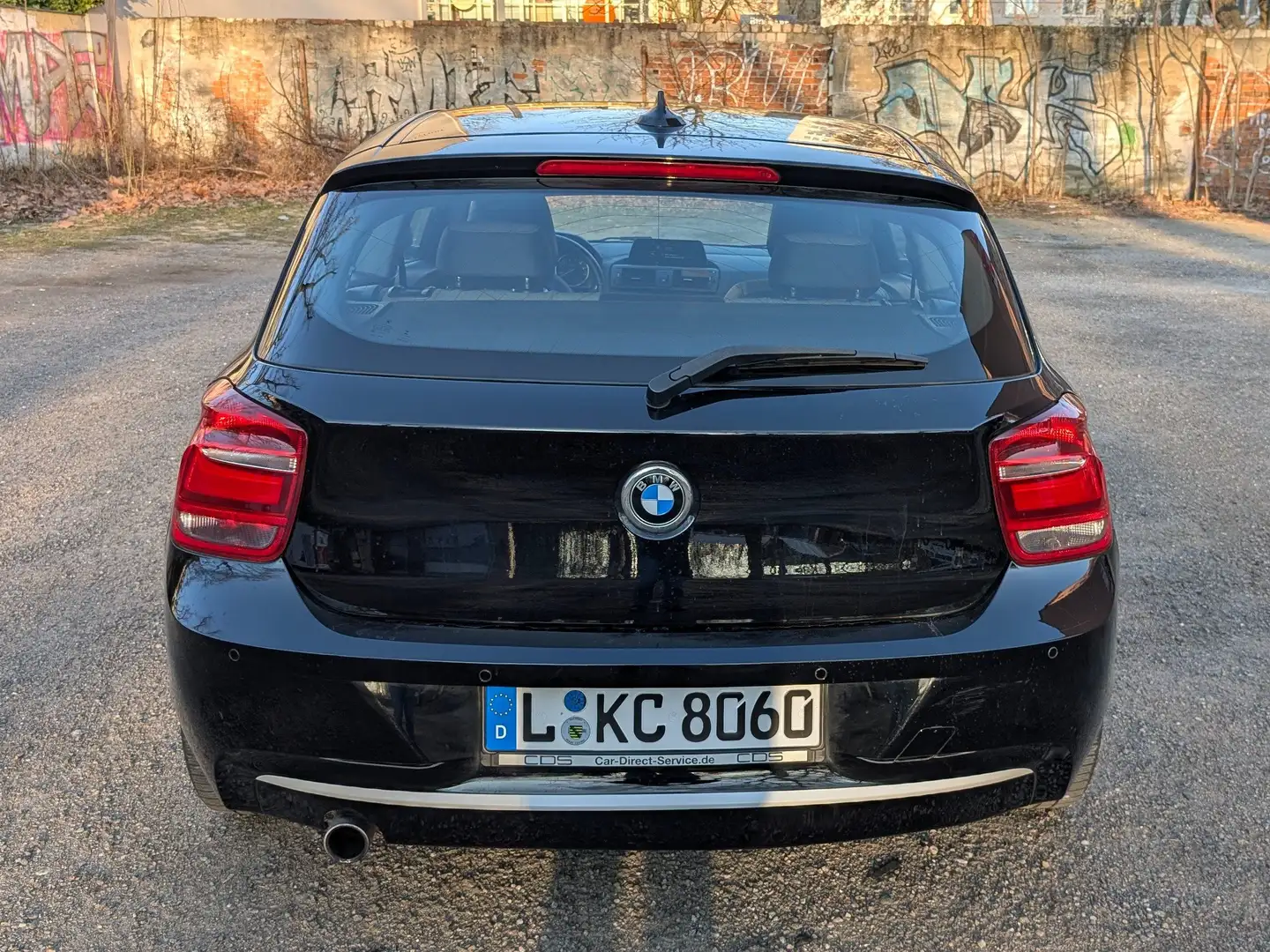 BMW 114 114i Urban Line Schwarz - 1
