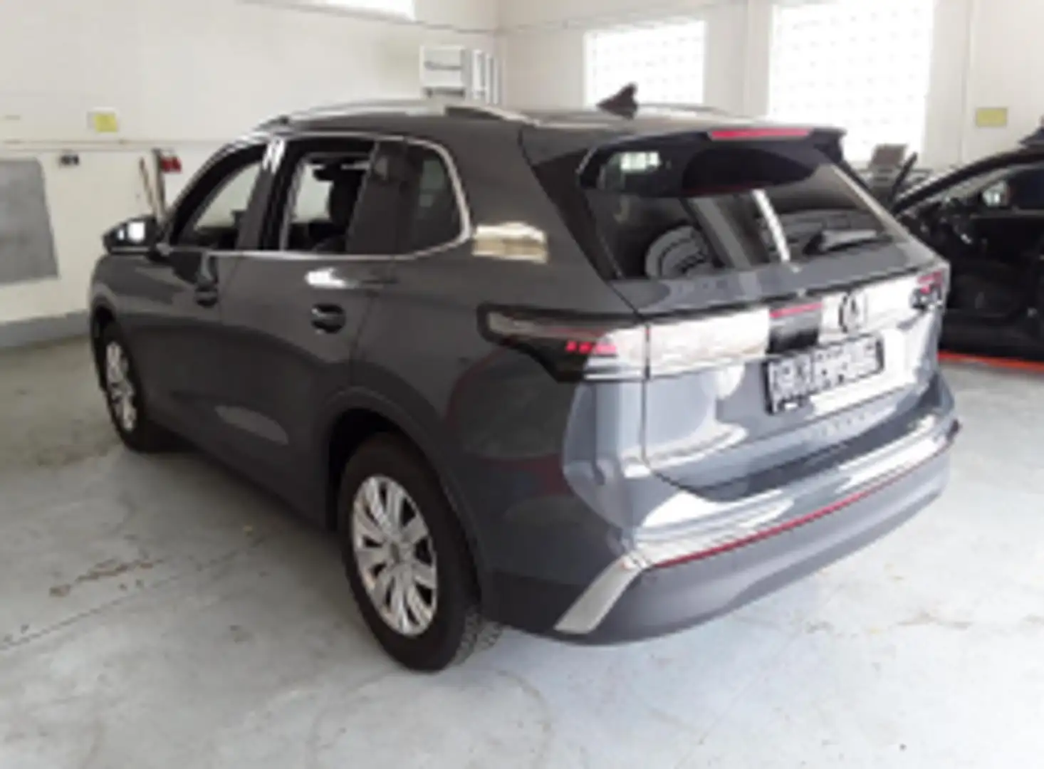 Volkswagen Tiguan Elegance 1,5 l eTSI OPF 110 kW (15 Grau - 2
