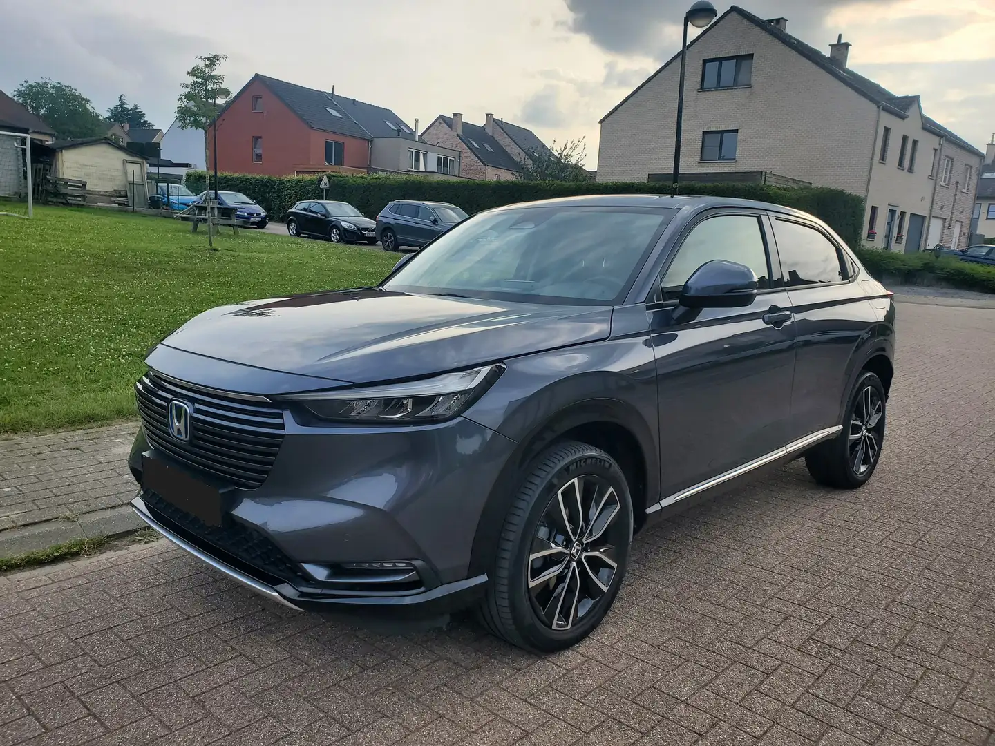 Honda HR-V HRV  HYBRIDE ADVANCE  AUTOMATIQUE Grijs - 2