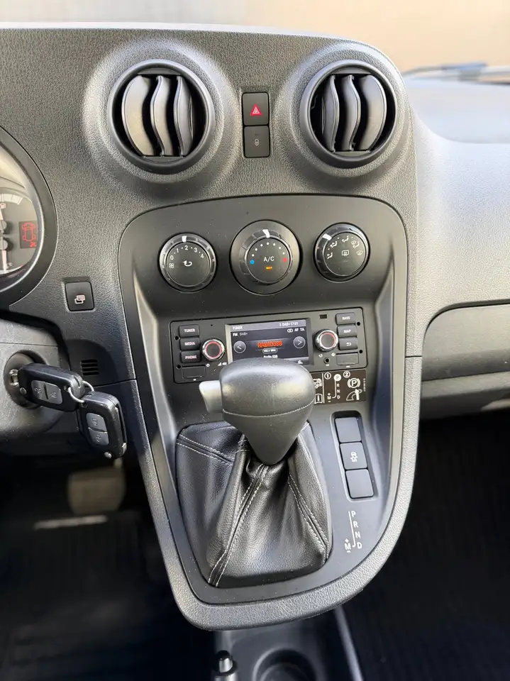 Mercedes-Benz Citan Citan Fourgon — photo 32 sur 42