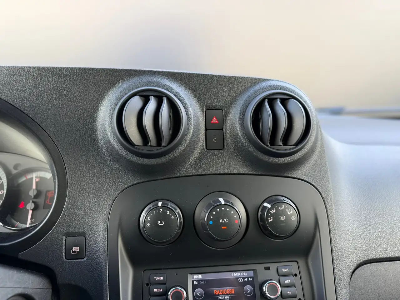 Mercedes-Benz Citan Citan Fourgon — photo 36 sur 42