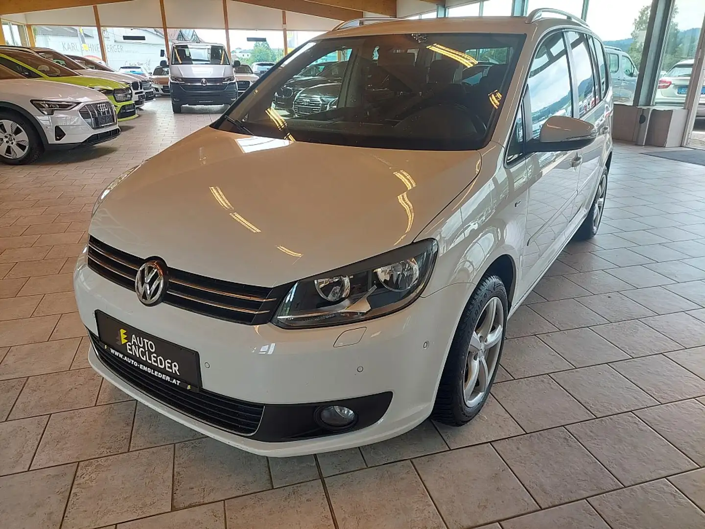 Volkswagen Touran Comfortline 1,6 BMT TDI DPF DSG Blanco - 1
