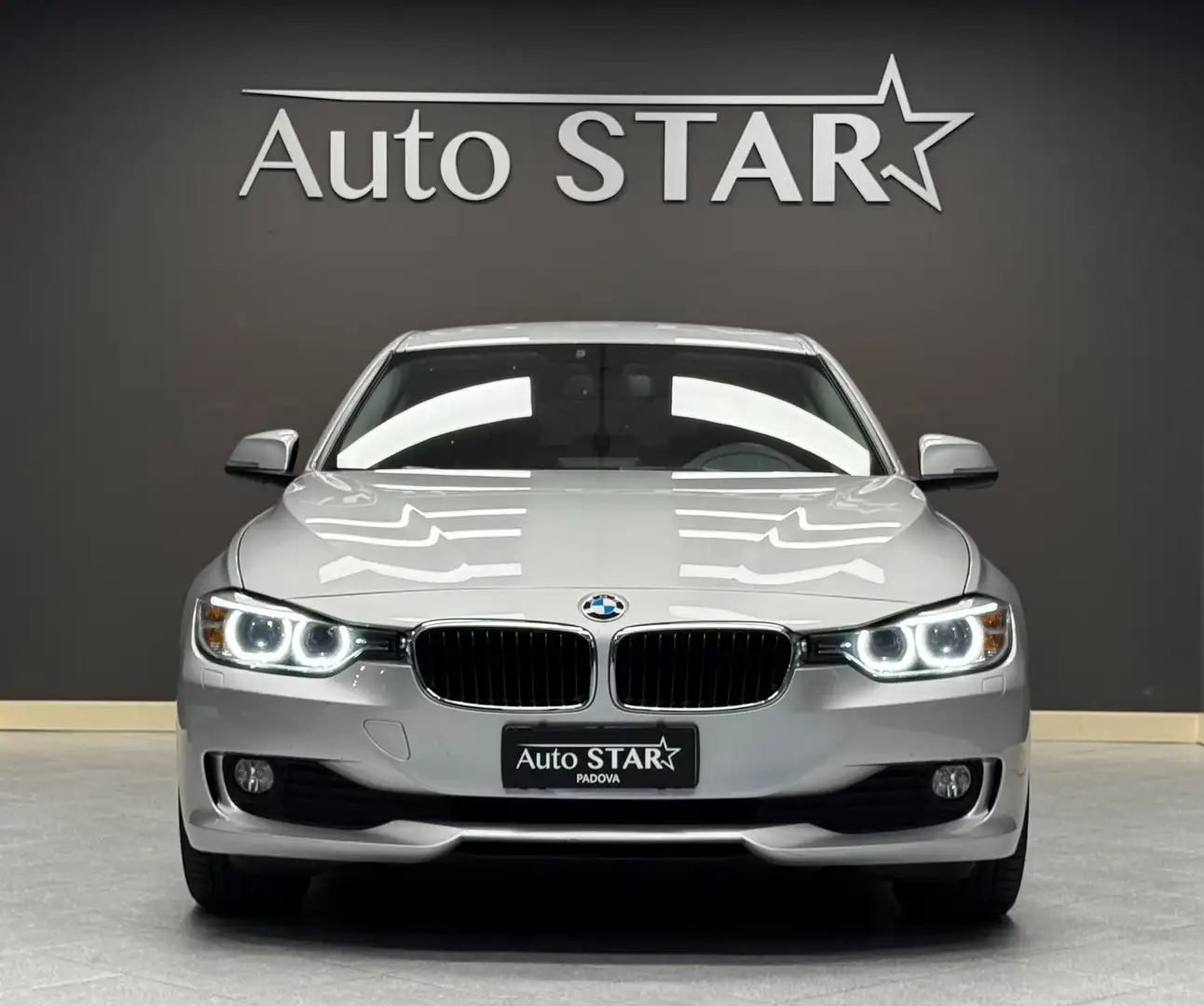 BMW 318 318d Touring Argento - 2