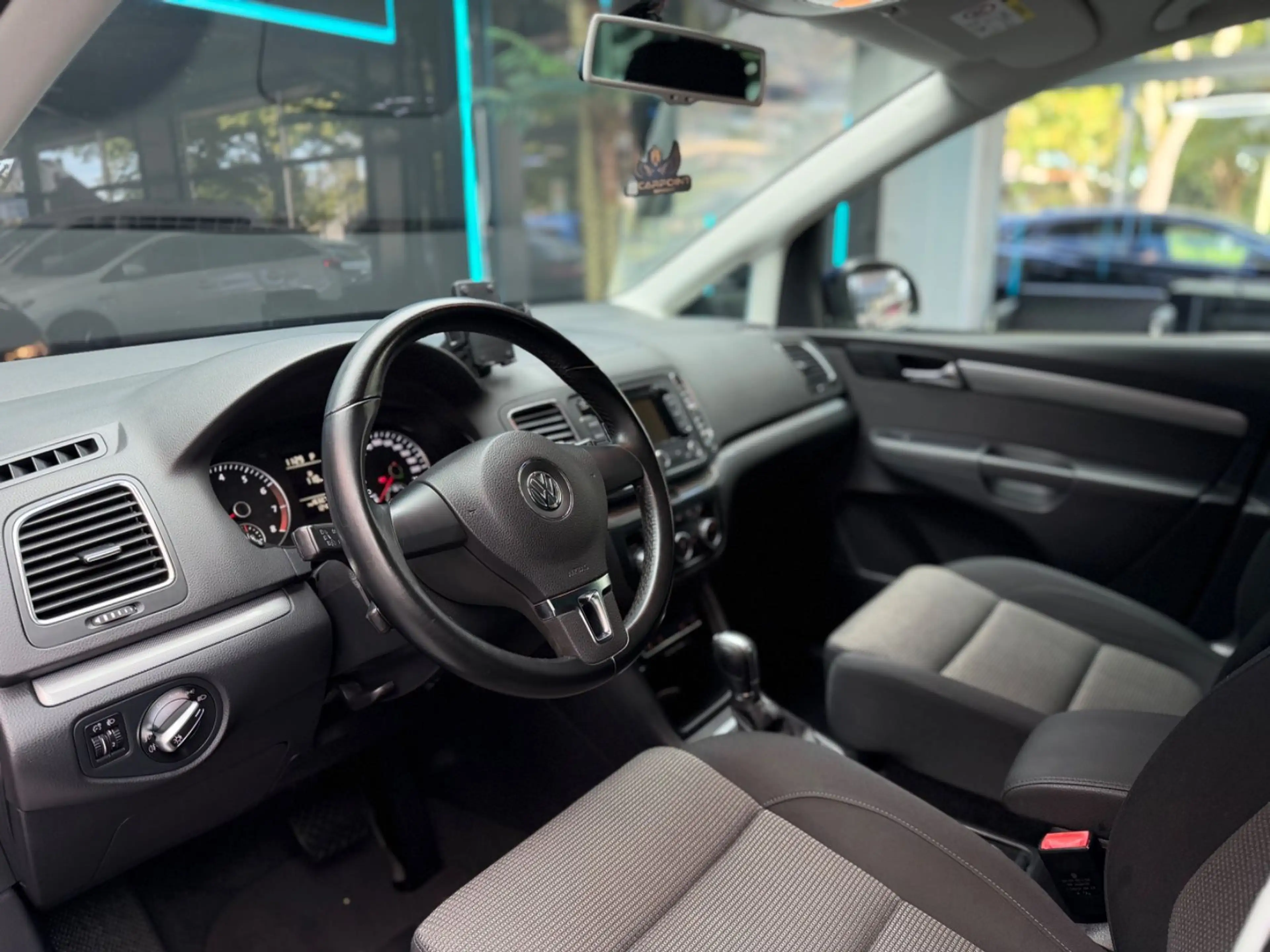 Volkswagen Sharan Comfortline BMT 1.4l 7-Sitzer/BT/Navi/CAM — photo 11