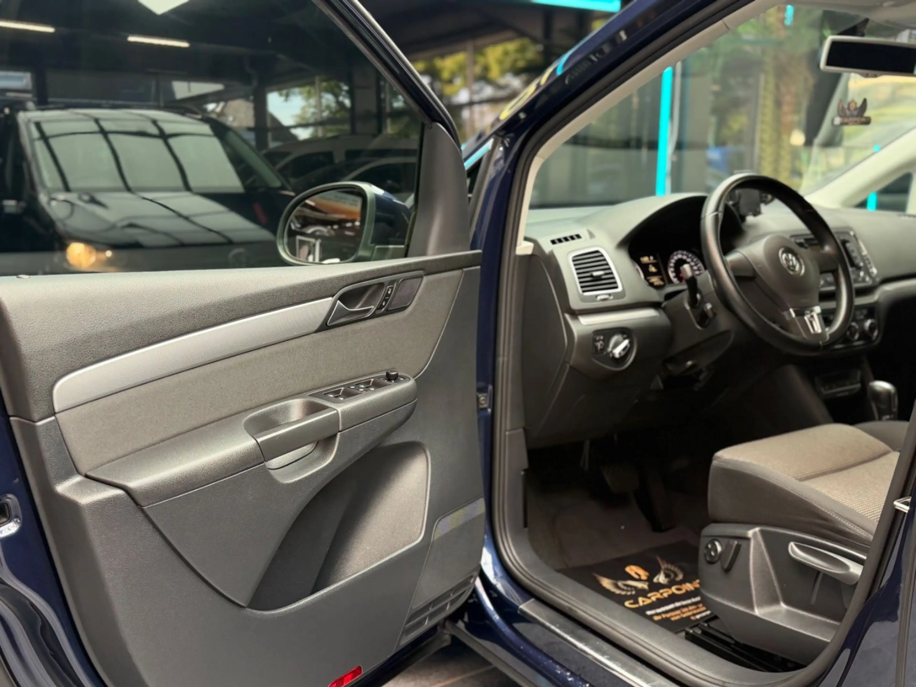 Volkswagen Sharan Comfortline BMT 1.4l 7-Sitzer/BT/Navi/CAM — photo 9