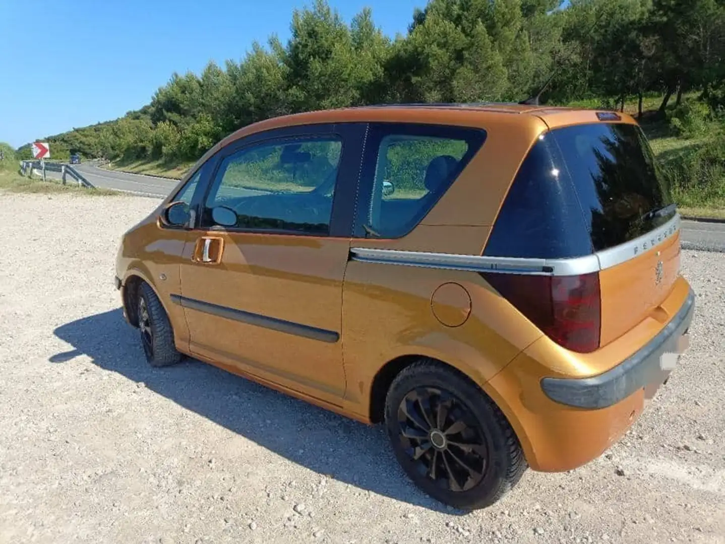 Peugeot 1007 1.4 HDi 70ch BLUE LION Sporty Pack - 1