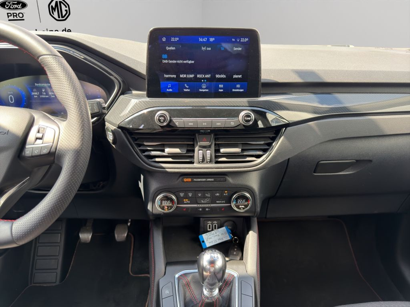 Ford Kuga 1.5 EcoBoost ST-LINE — photo 13