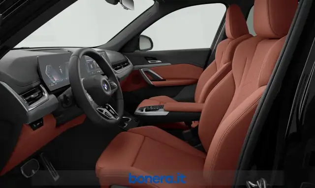 BMW X1 view 4