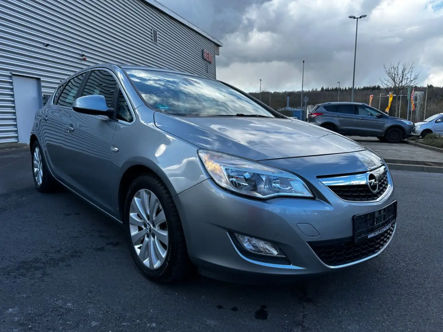 Opel Astra J Lim. 5-trg. Cosmo*NAVI*PDC*AUTOMATIK* Zilver - 2
