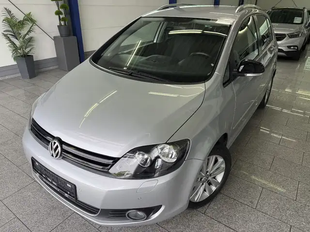 Volkswagen Golf Plus 1.2 TSI*STYLE*AUTO*NAV*PDC*TMP*SHZ*MFL