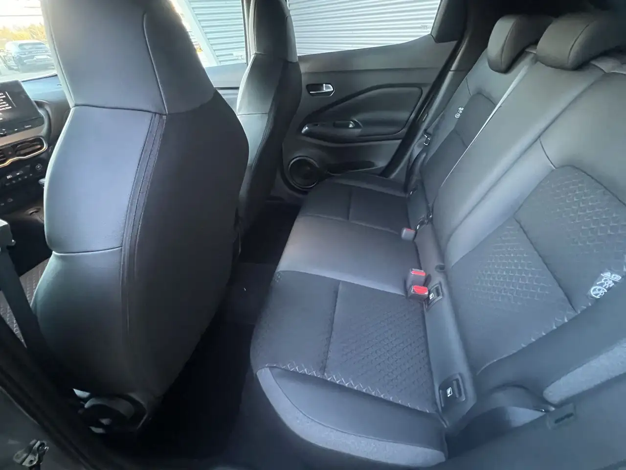 Nissan Juke 1.6 HEV N-Connecta 143 CV 11