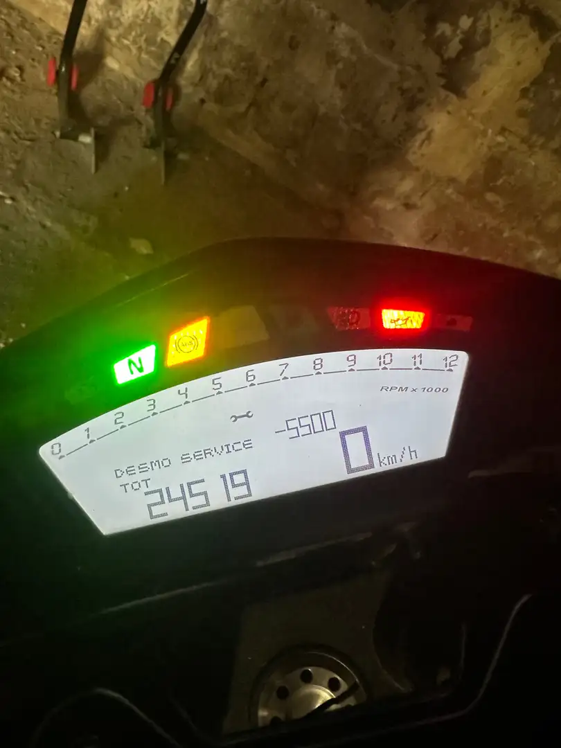 Ducati Hypermotard 821 Sp 2014 Biały - 1