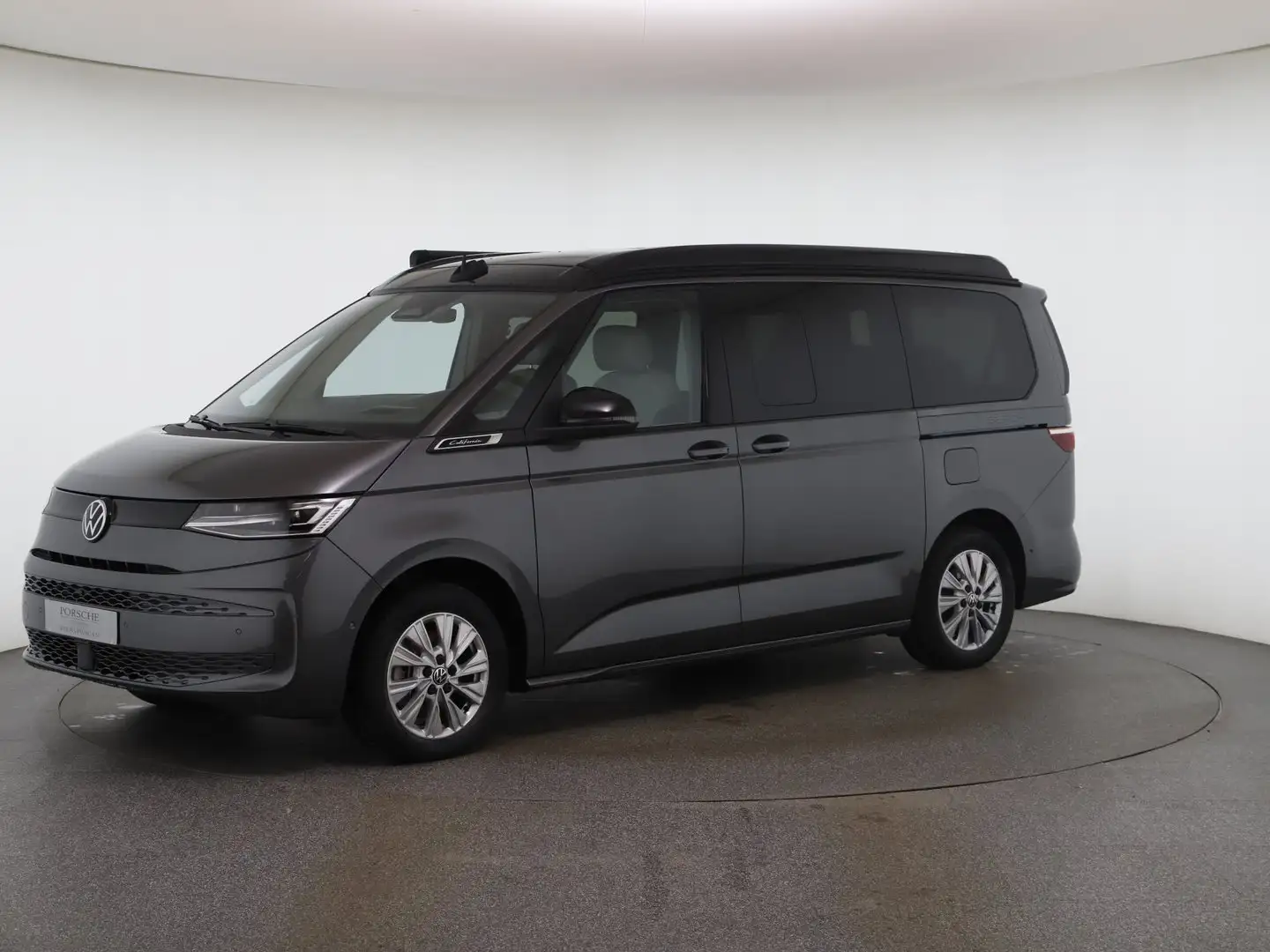 Volkswagen T7 California VW Multivan T7 California eHybrid 180 kW 4M Grau - 1