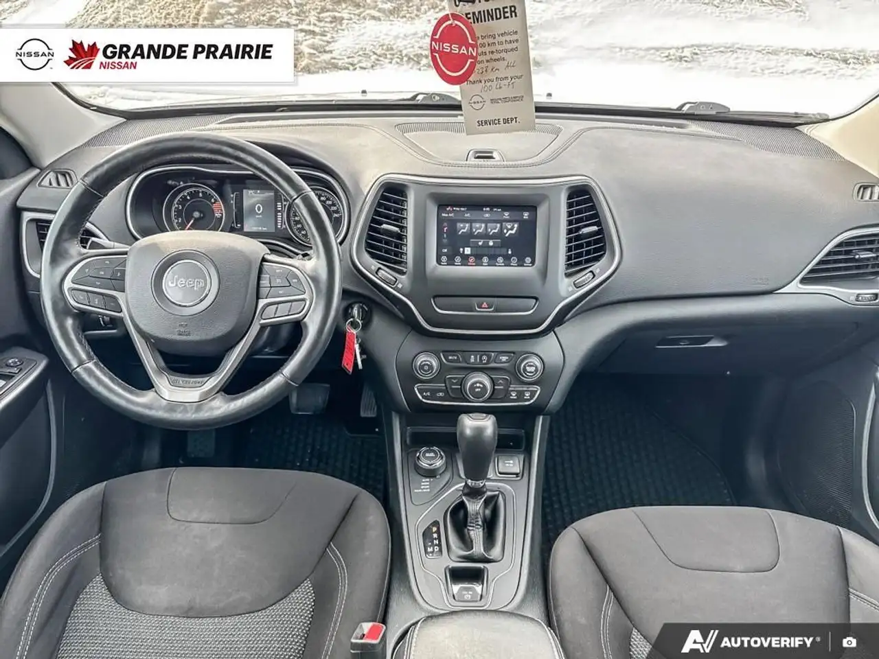 Jeep Cherokee снимка Jeep Cherokee