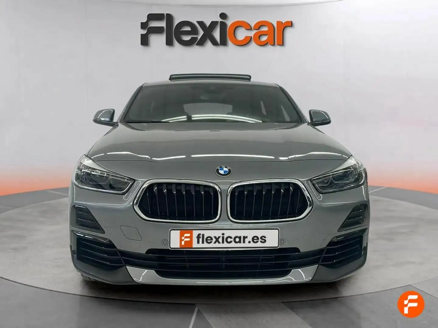 BMW X2 sDrive18i Gris - 2