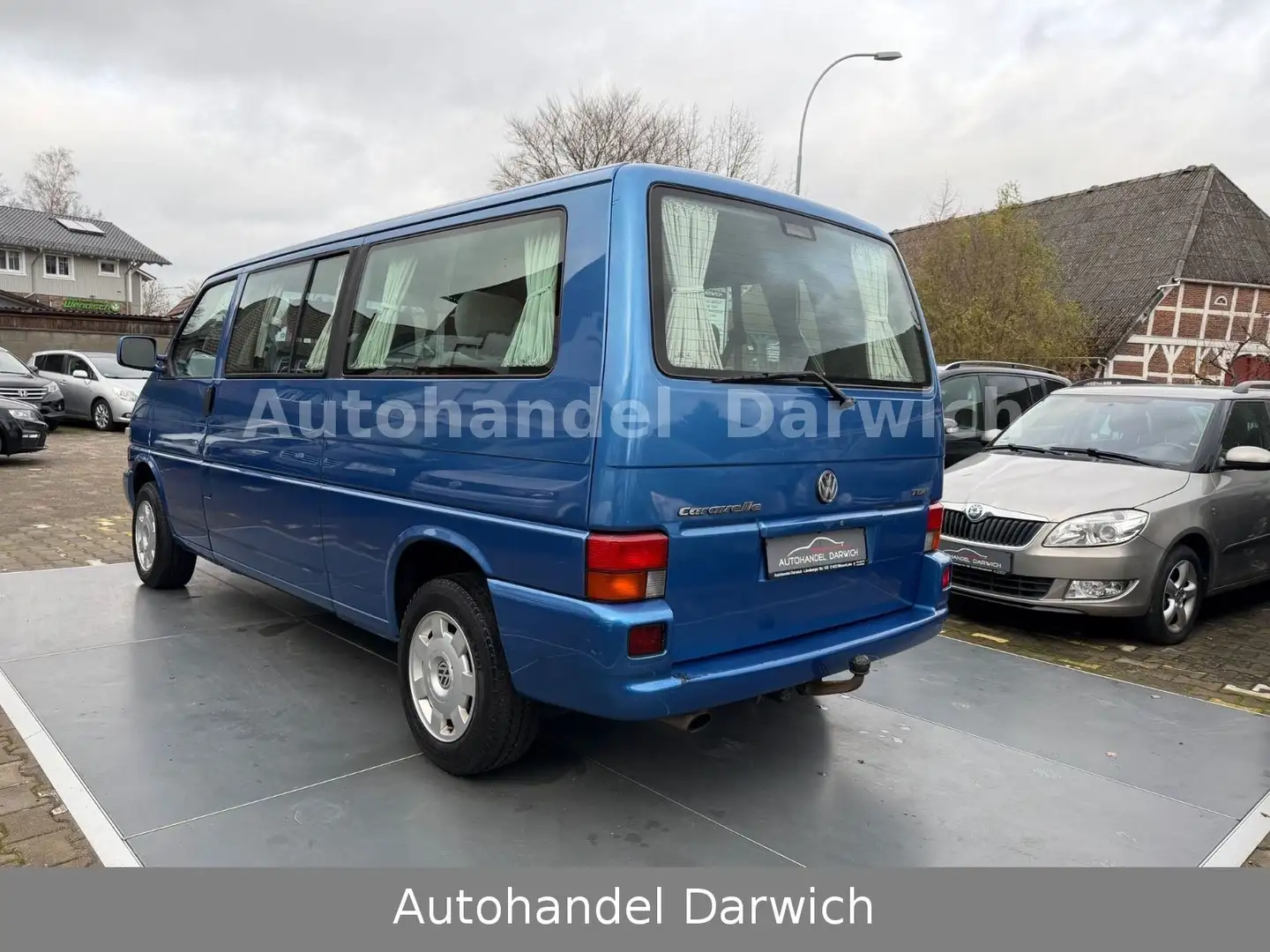 Volkswagen T4 Caravelle 2.5 TDI Comfort lang 2.Hand S.Heft Blau - 2