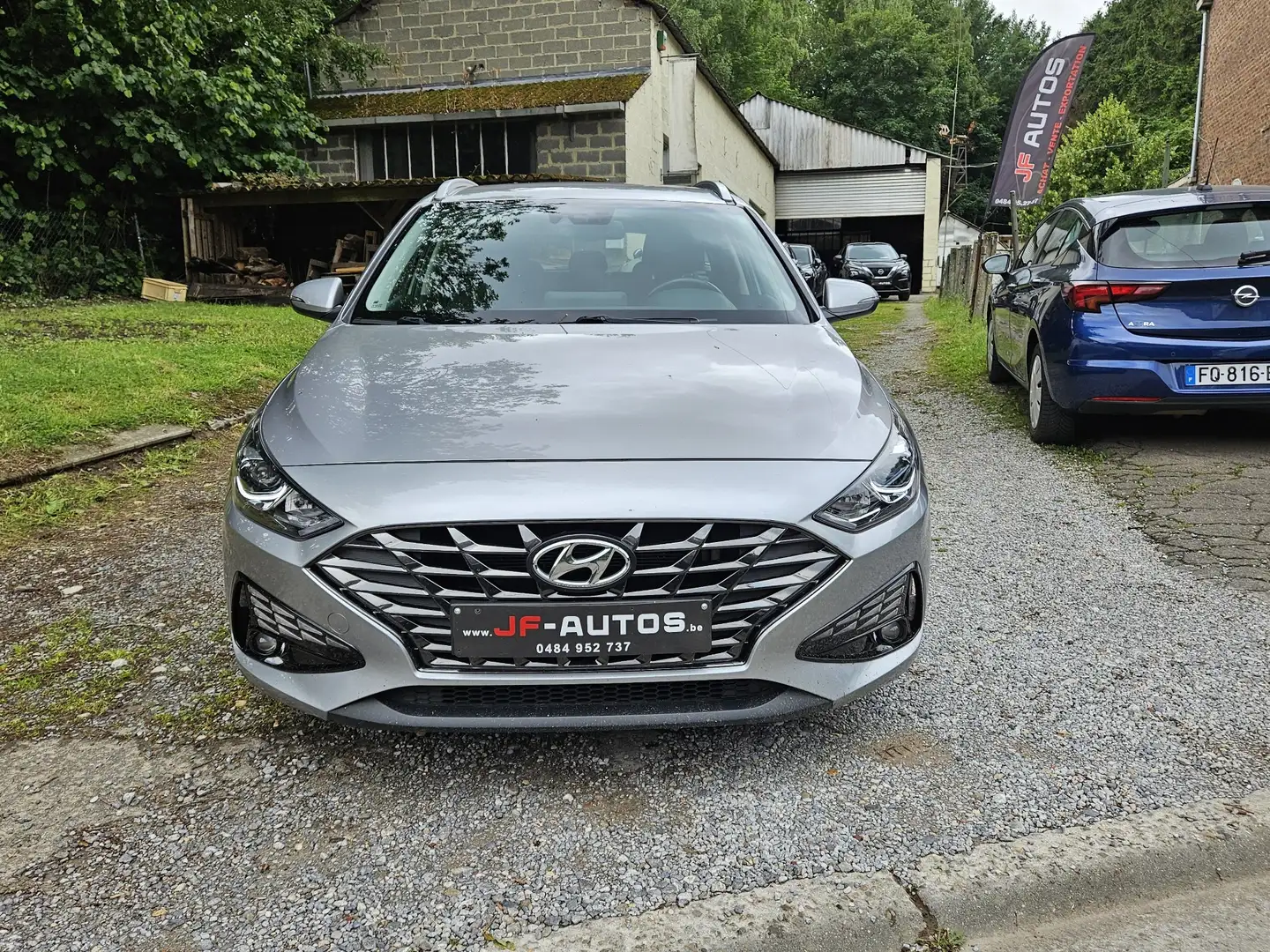 Hyundai i30 1.6 CRDi Gris - 1