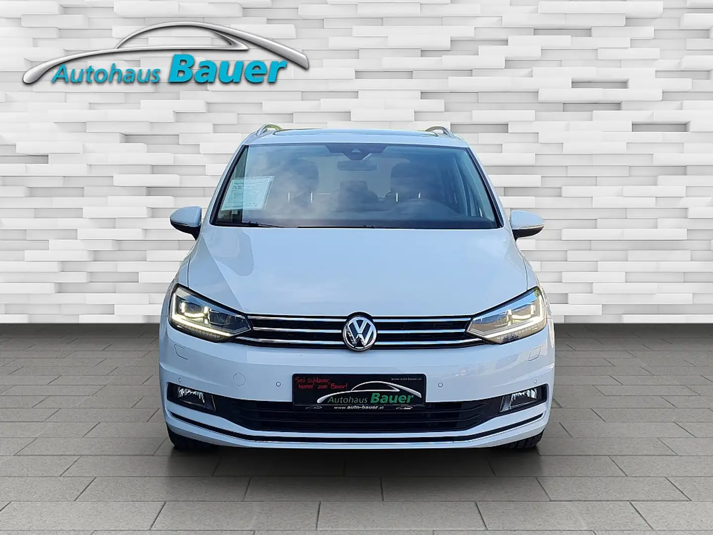 Volkswagen Touran Highline 2,0 SCR TDI DSG Weiß - 2