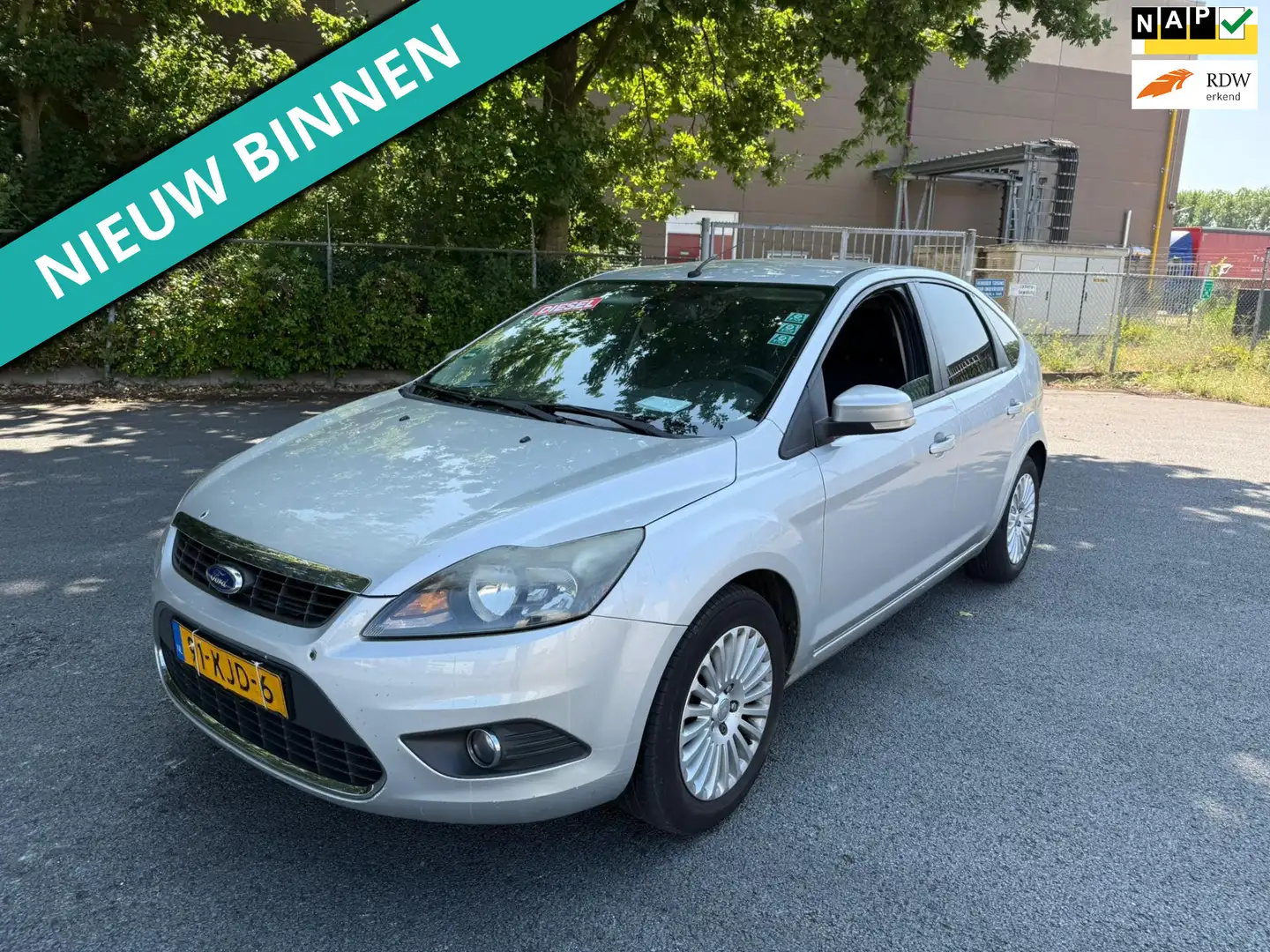 Ford Focus 1.6 TDCi Titanium LET OP DYNAMO PROBLEEM Grijs - 1