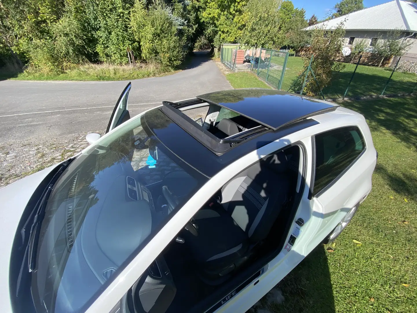 Volkswagen Polo 1.2 TSI DSG XENON Panorama-Dach Automatik TOP Weiß - 2