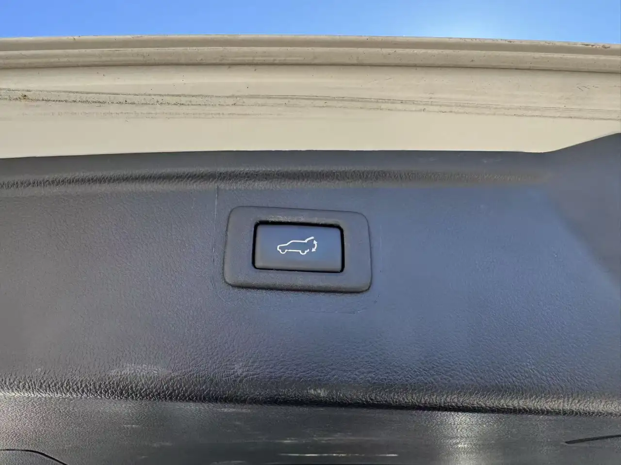 Subaru OUTBACK photo Subaru OUTBACK