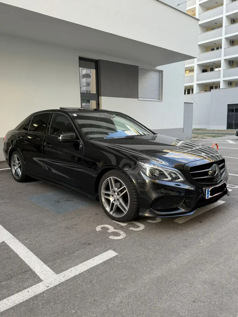 Mercedes-Benz E 350 CDI bluetec 4Matic AMG line Schwarz - 2