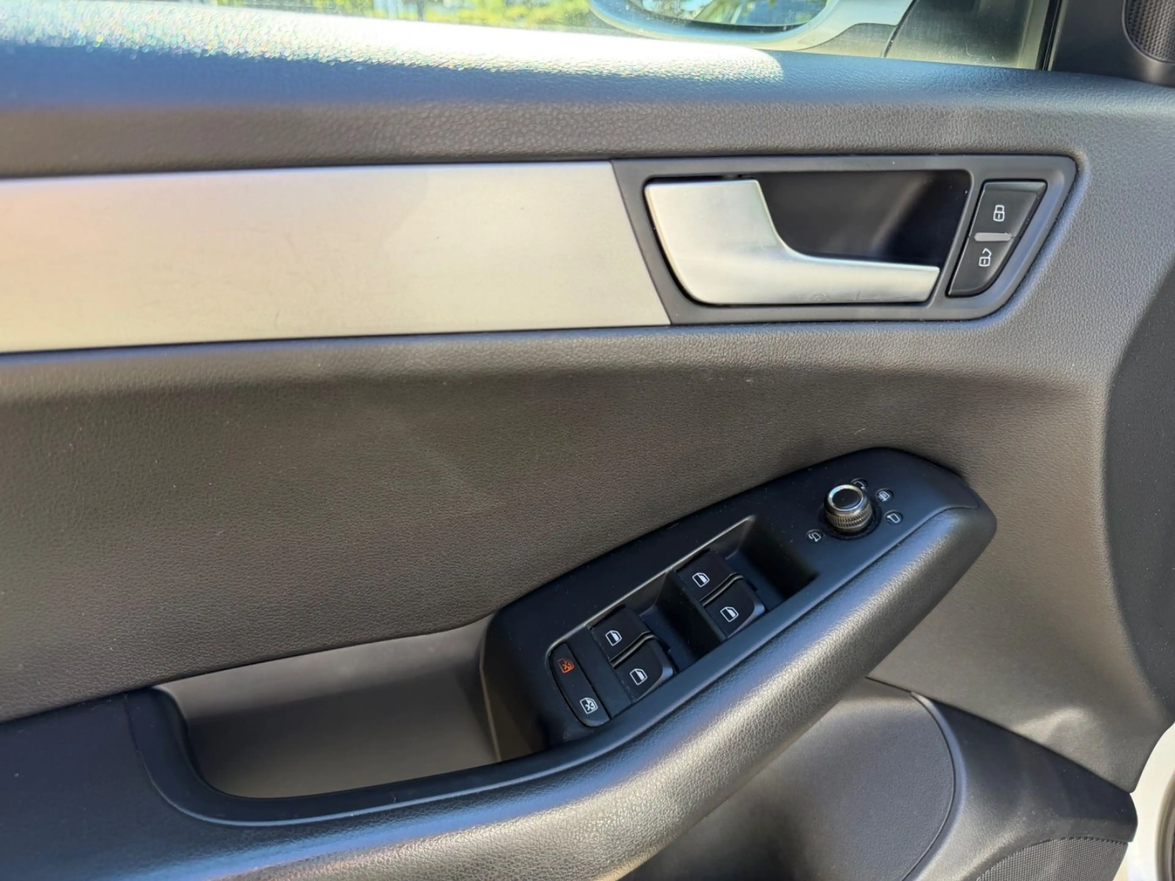 Audi Q5 2.0 TDI 105 kW quattro/Xenon — photo 11