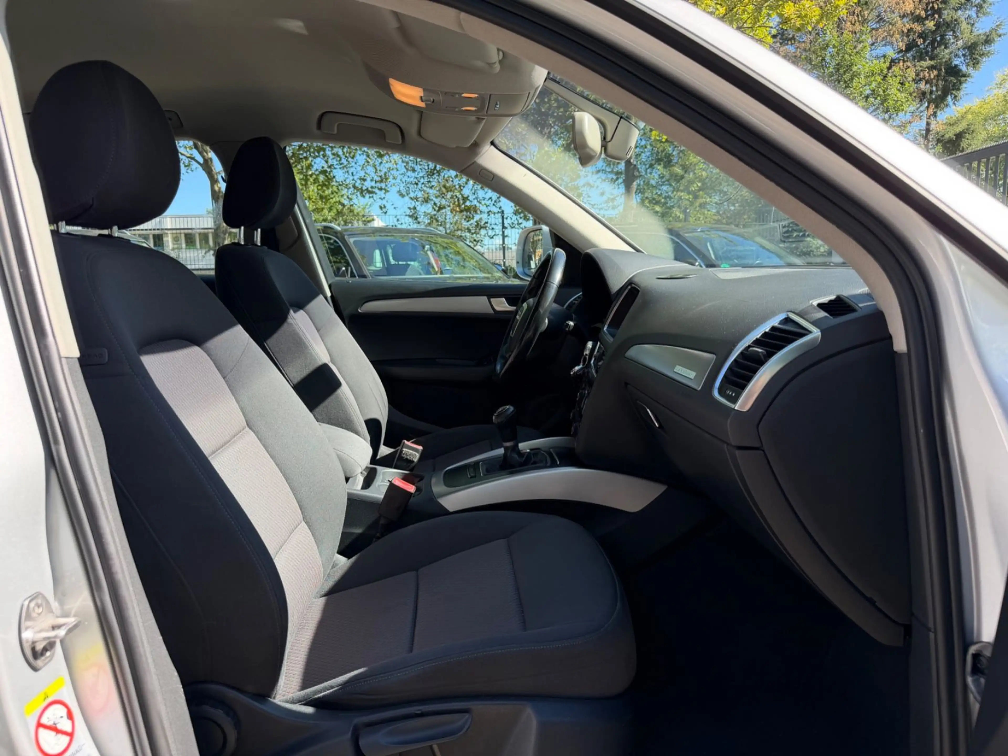 Audi Q5 2.0 TDI 105 kW quattro/Xenon — photo 14