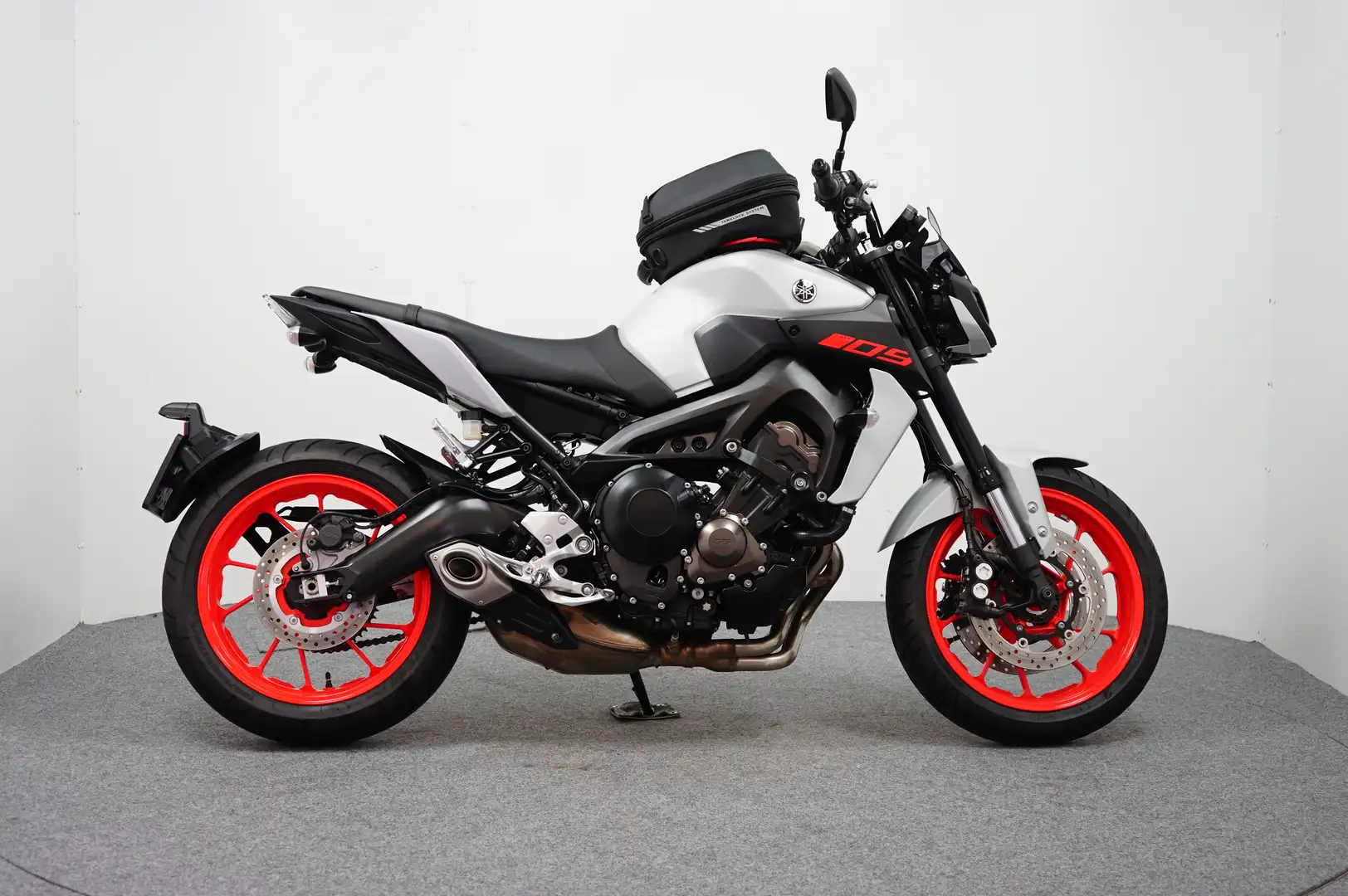 Yamaha MT-09 ABS GERESERVEERD TI - 1